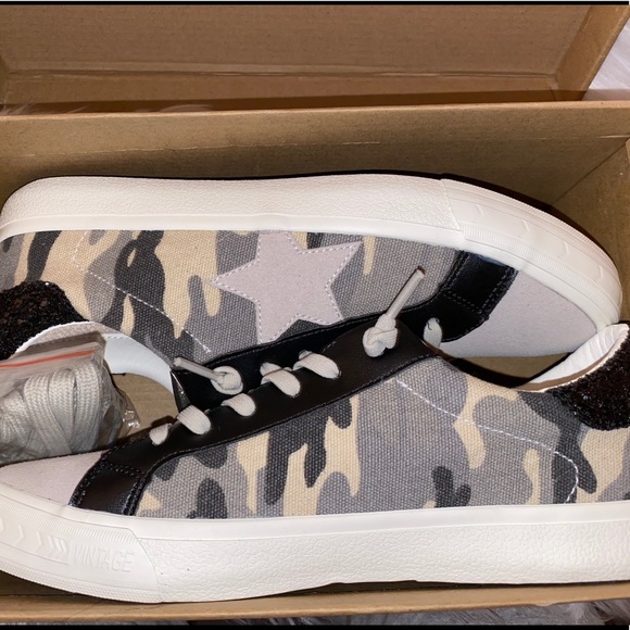 Vintage Havana Shoes - NWT Vintage Havana Camo Multicolor Sneakers